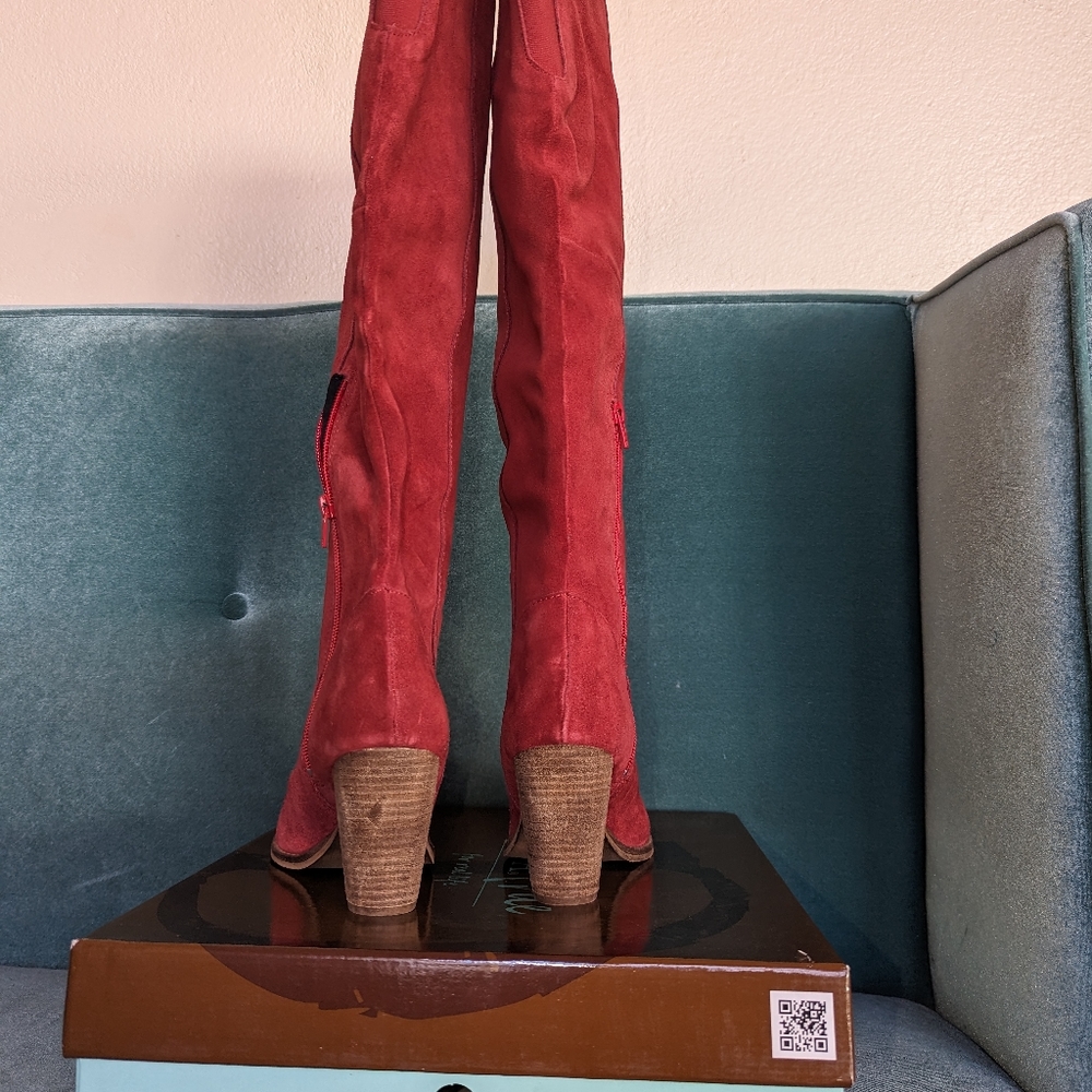 DIBA. True red suede boots 7.5
